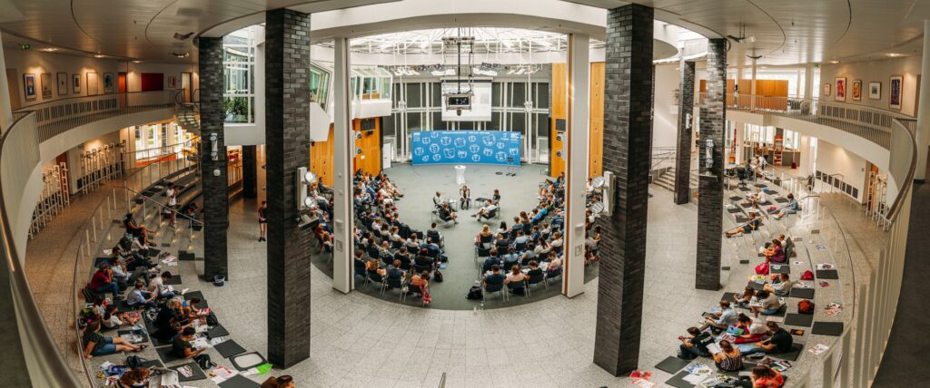 Die Preisverleihung des Schülerzeitungswettbewerbes der Länder der Jugendpresse Deutschland im Bundesrat