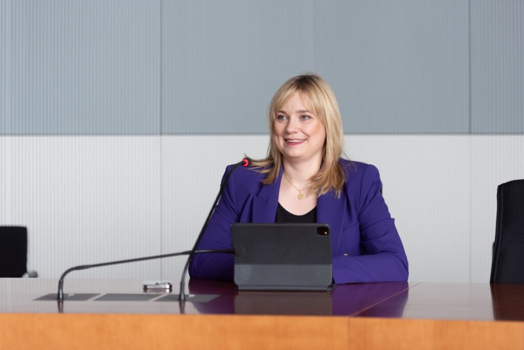 Bundestagsabgeordnete Marja-Liisa Völlers, SPD, Sprecherin des Seeheimer Kreises, im Paul-Löbe-Haus des Deutschen Bundestages (Foto: Kurt Sauer)