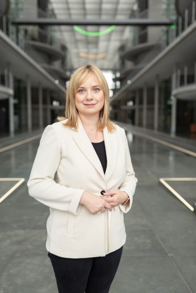 Bundestagsabgeordnete Marja-Liisa Völlers, SPD, Sprecherin des Seeheimer Kreises, im Paul-Löbe-Haus des Deutschen Bundestages (Foto: Kurt Sauer)